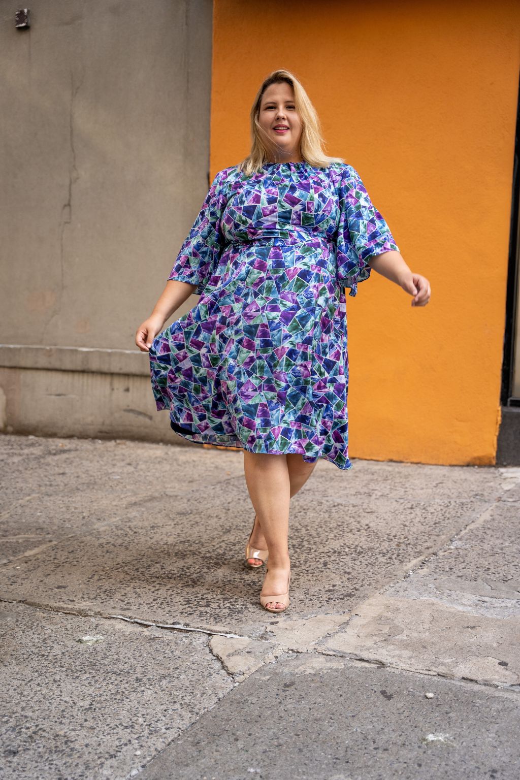 Soft Flared Dress with Gathered Neckline and Voluminous Sleeves