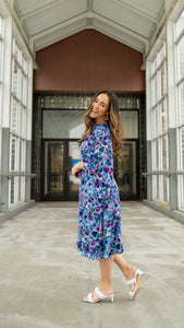 Soft Flared Dress with Gathered Neckline and Voluminous Sleeves