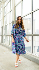 Soft Flared Dress with Gathered Neckline and Voluminous Sleeves