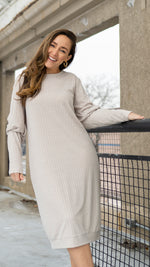 Load image into Gallery viewer, Lightweight Sweater Dress with Puffed Sleeve
